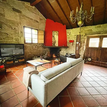 Con Bano Individual En Casa De Campo. Piscina. Privatunterkunft